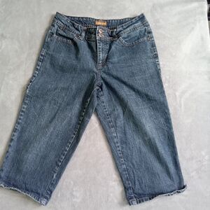 St. Johns Bay Denim‎ Capri Womens Size 10 Stretch Denim Jeans Ladies Medium Wash